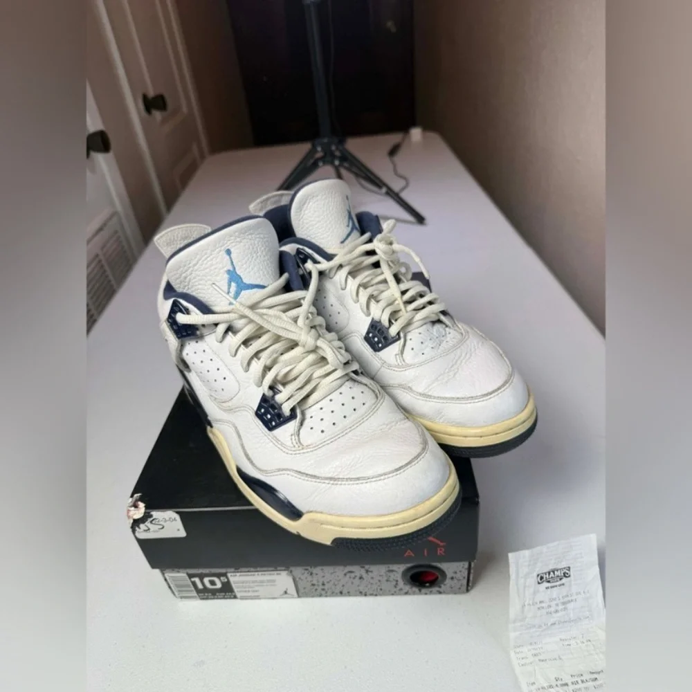Size 10.5 - Nike Air Jordan 4 Retro LS Columbia 2015 Men's Shoes